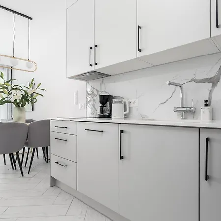 Apartman Sea & *